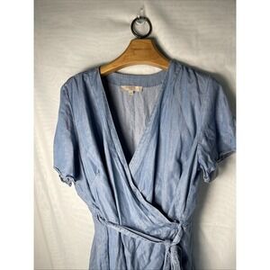 Loft Womens Chambray Blouse Size 18 Wrap Tie Front Lyocell Soft Comfy Classic